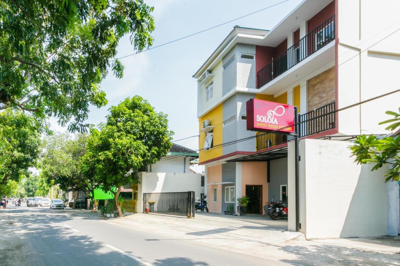 Reddoorz Syariah Near Purwosari Train Station Hotel Surakarta  Exterior photo